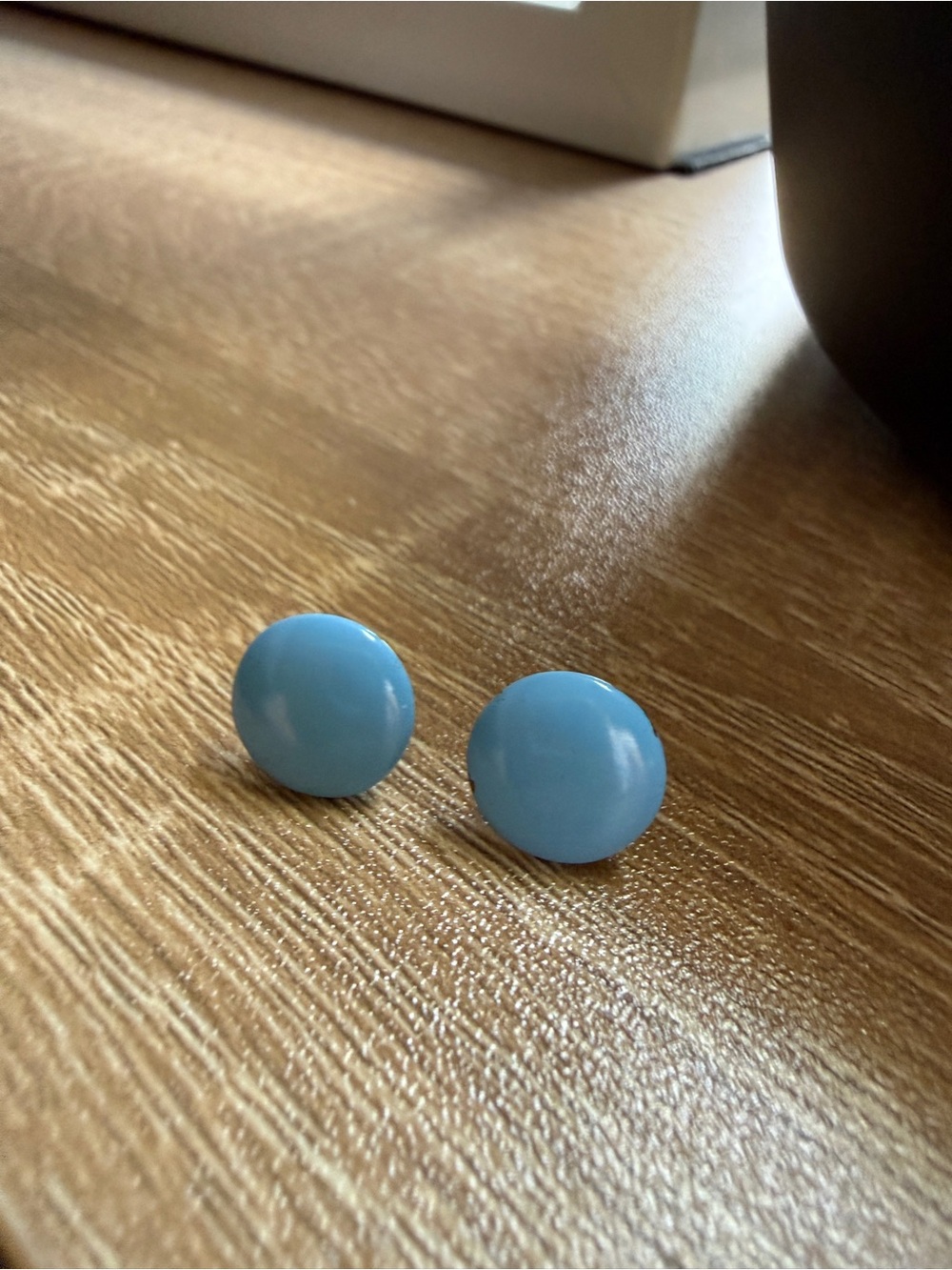 Turquoise Round Thumbtack Earrings